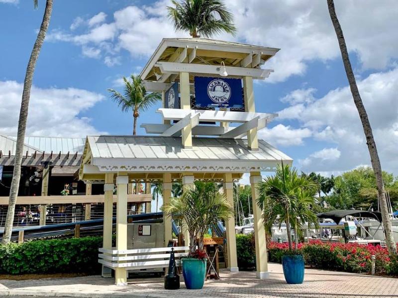 Backwater Jacks Bar & Restaurant