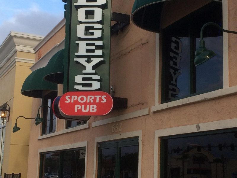 Bogey’s Sports Pub