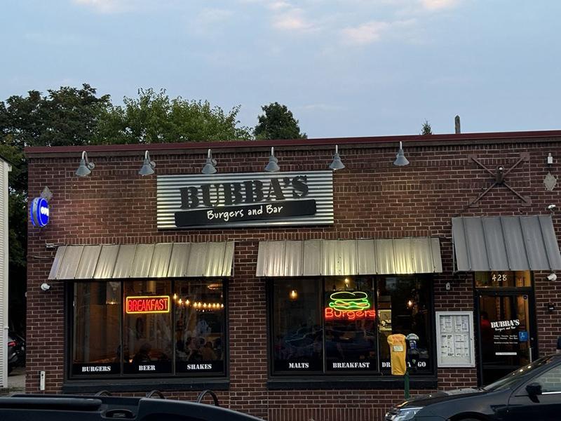 Bubba’s Burgers and Bar
